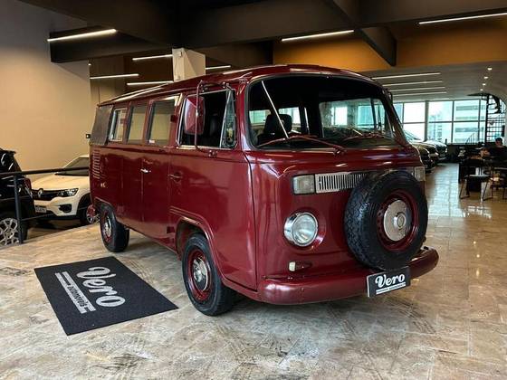 VOLKSWAGEN KOMBI 1.6 MI STD 8V GASOLINA 3P MANUAL
